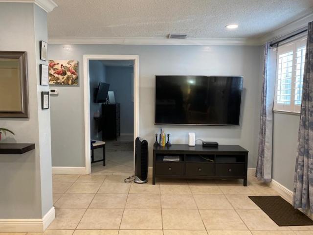 Modern 2/1 Apt Near Midtown And Beaches ميامي المظهر الخارجي الصورة